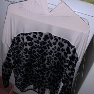 soho pullover with hood